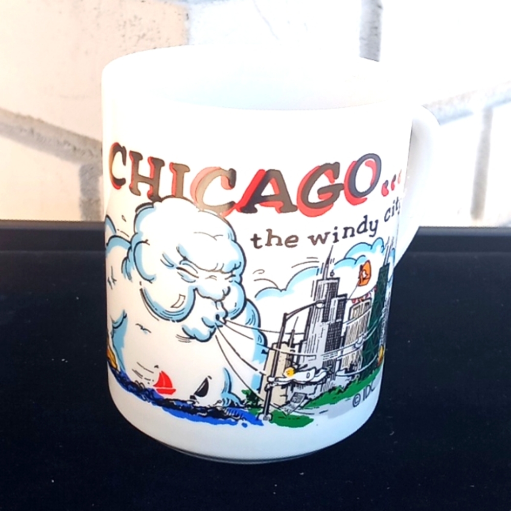 Vintage. Chicago The Windy City Coffee Mug ☕